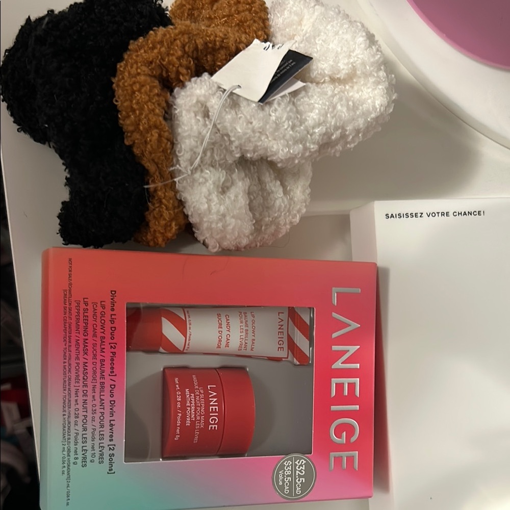 LANEIGE Lip Duo with Colorful Scrunchies